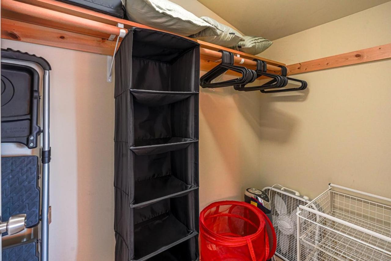Stylish North Seattle Townhouse- Dual Master Suites Ngoại thất bức ảnh