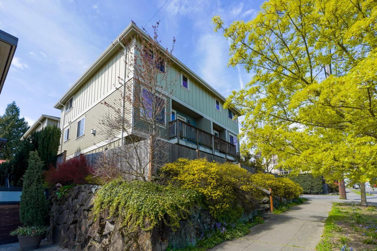 Stylish North Seattle Townhouse- Dual Master Suites Ngoại thất bức ảnh