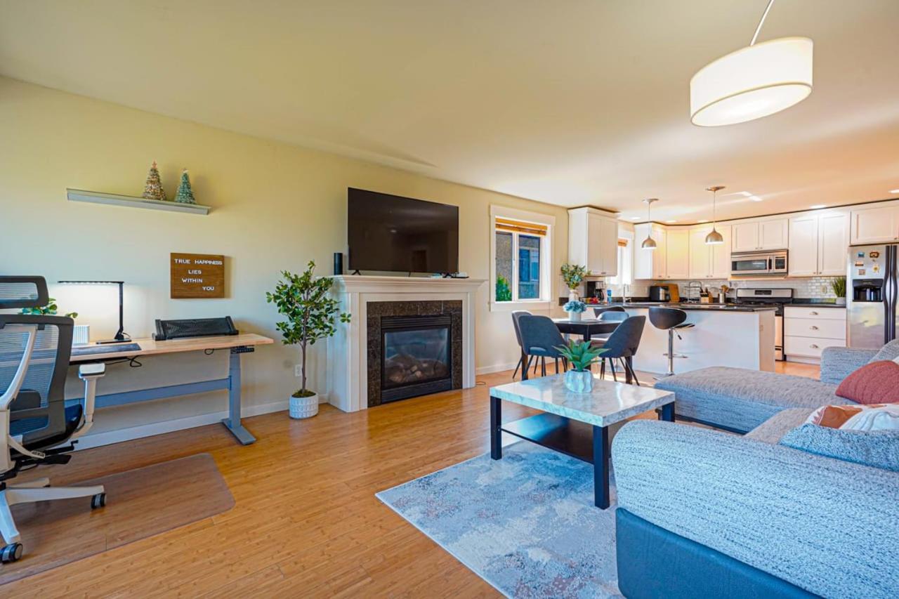 Stylish North Seattle Townhouse- Dual Master Suites Ngoại thất bức ảnh