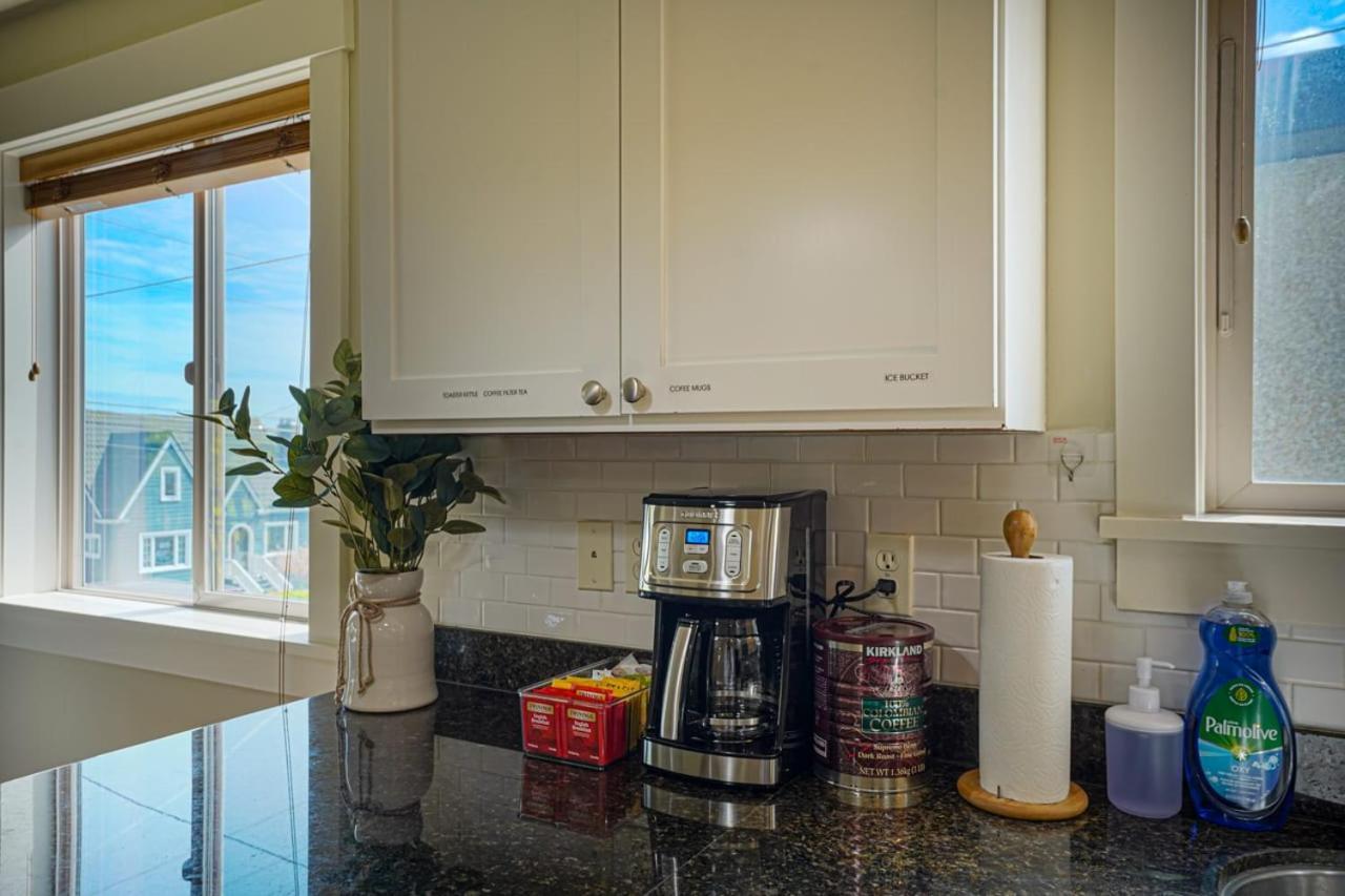 Stylish North Seattle Townhouse- Dual Master Suites Ngoại thất bức ảnh